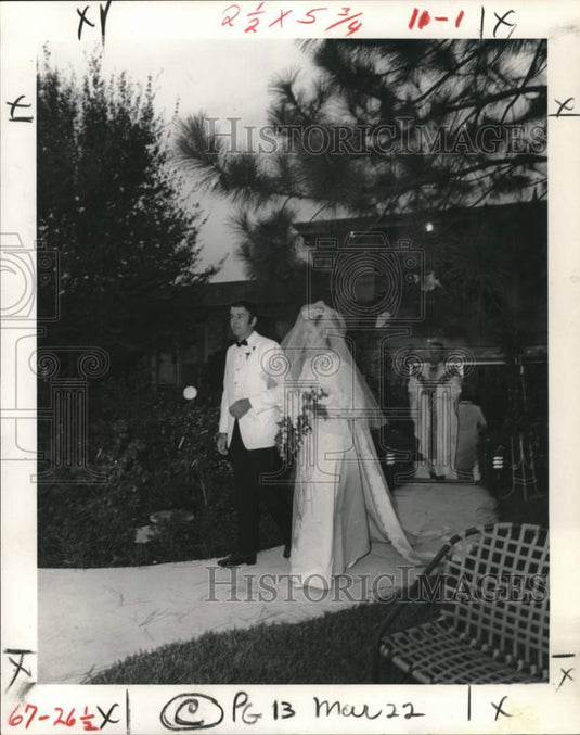1970 Press Photo Gayle was escorted to altar by brother Thomas Keegan Jr.