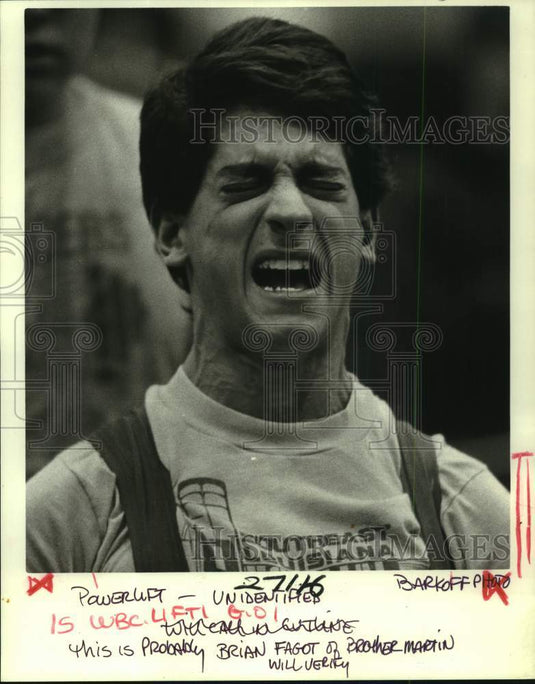 1987 Press Photo Bro. Martin's Brian Fagot grimaces during weightlifting session- Historic Images