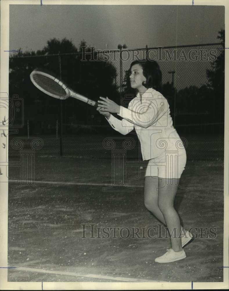 1964 Press Photo Gene Shapiro in Junior Tennis Championship at City Park- Historic Images