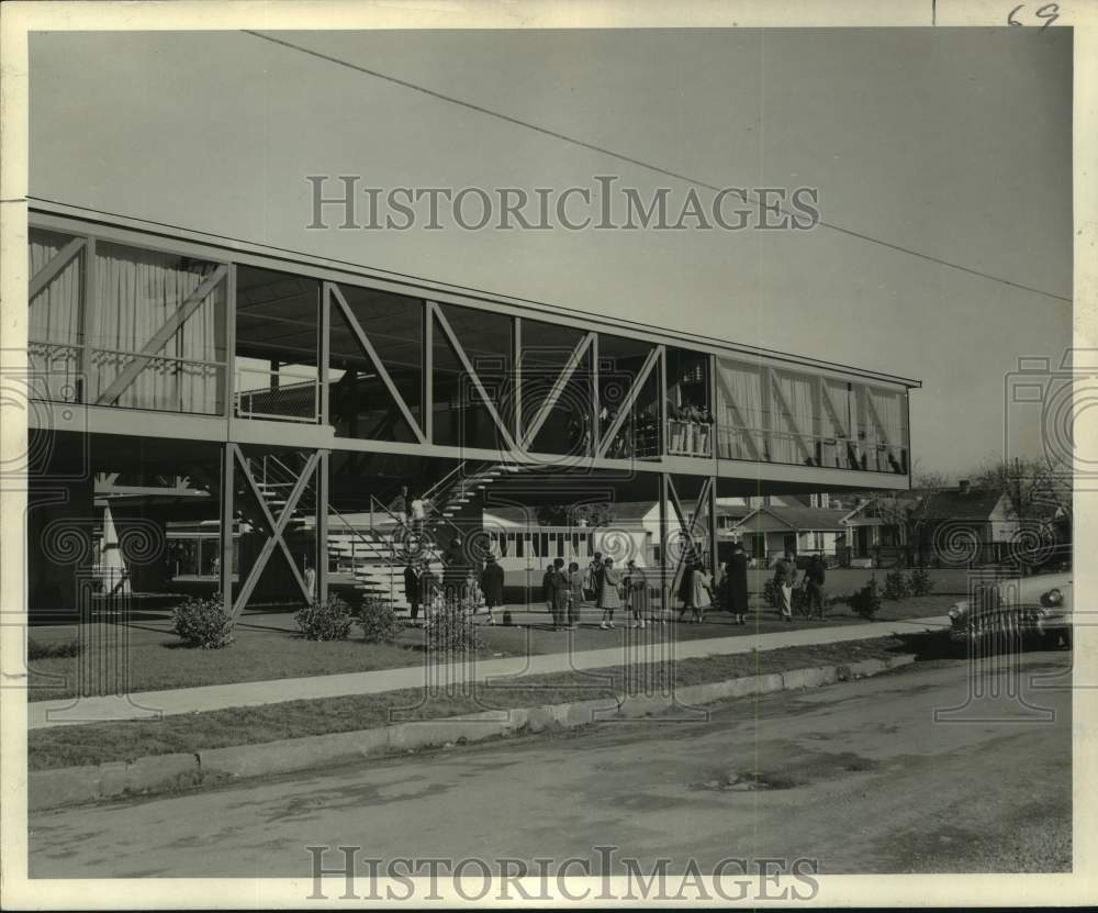 1956 Press Photo Unique &quot;Biplane&quot; Design For New Wheatley School, Orleans Parish- Historic Images