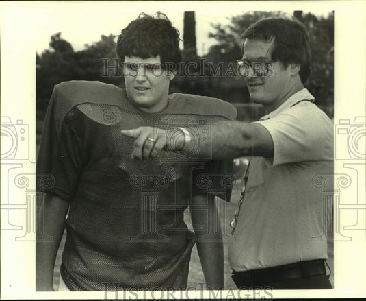 1980 Press Photo St. Charles Paul Waguespack & Football Coach Glenn Lee- Historic Images