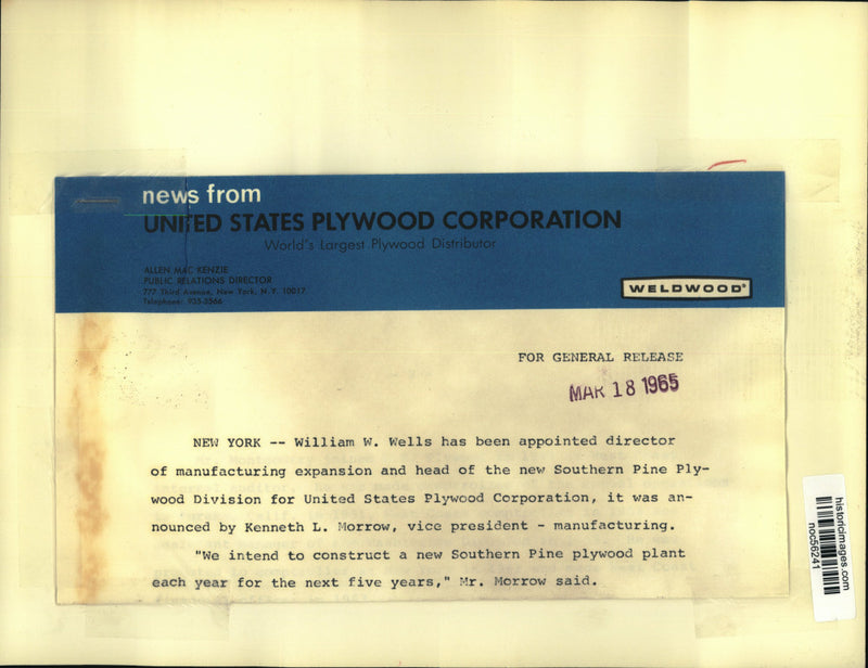 Load image into Gallery viewer, 1965 Press Photo William W. Wells, Director of Southern Pine Plywood Division
