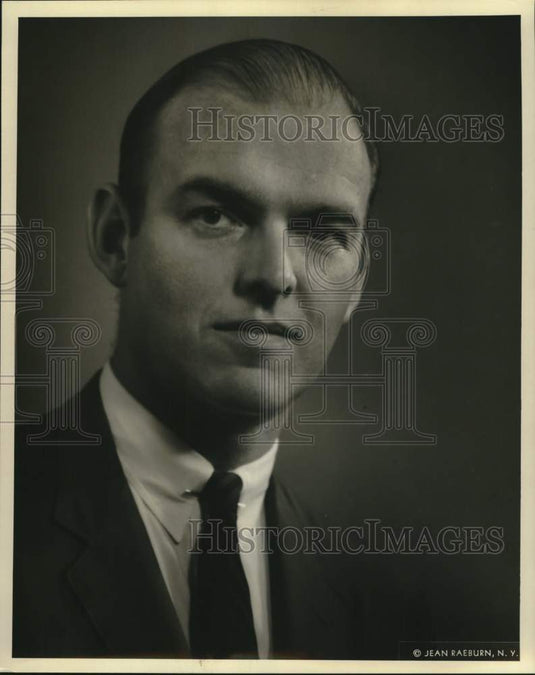1963 Press Photo National Bagasse Products Corporation president John Shattuck