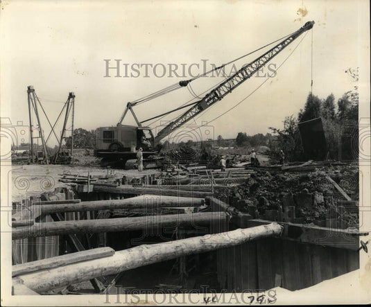 1959 Press Photo Construction workers covering Lamarque canal - noc57485
