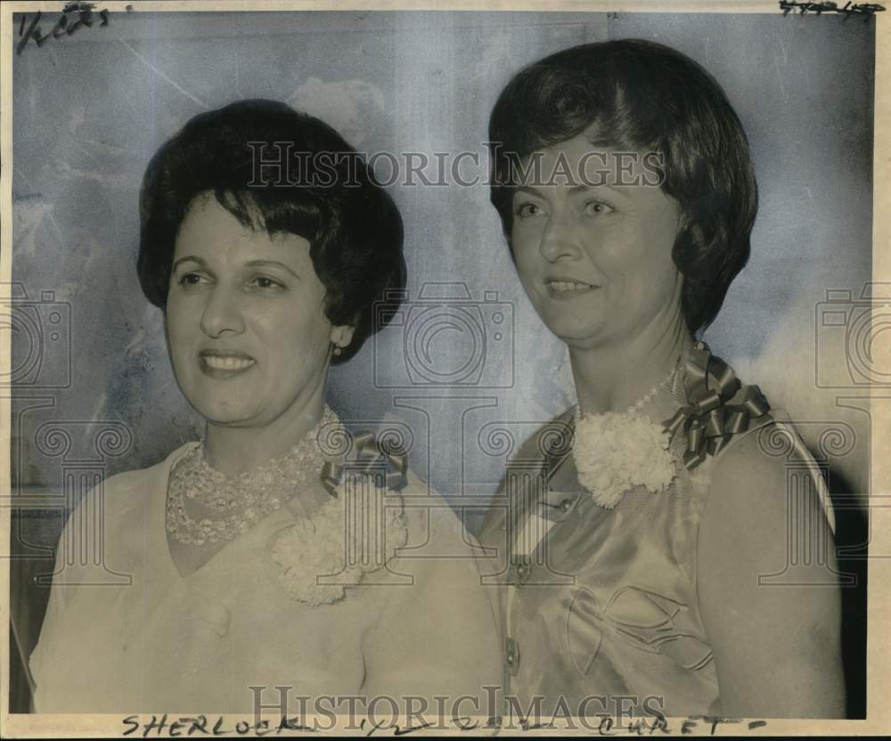 1966 Press Photo New & old presidents of the Southern Bell Wives Association