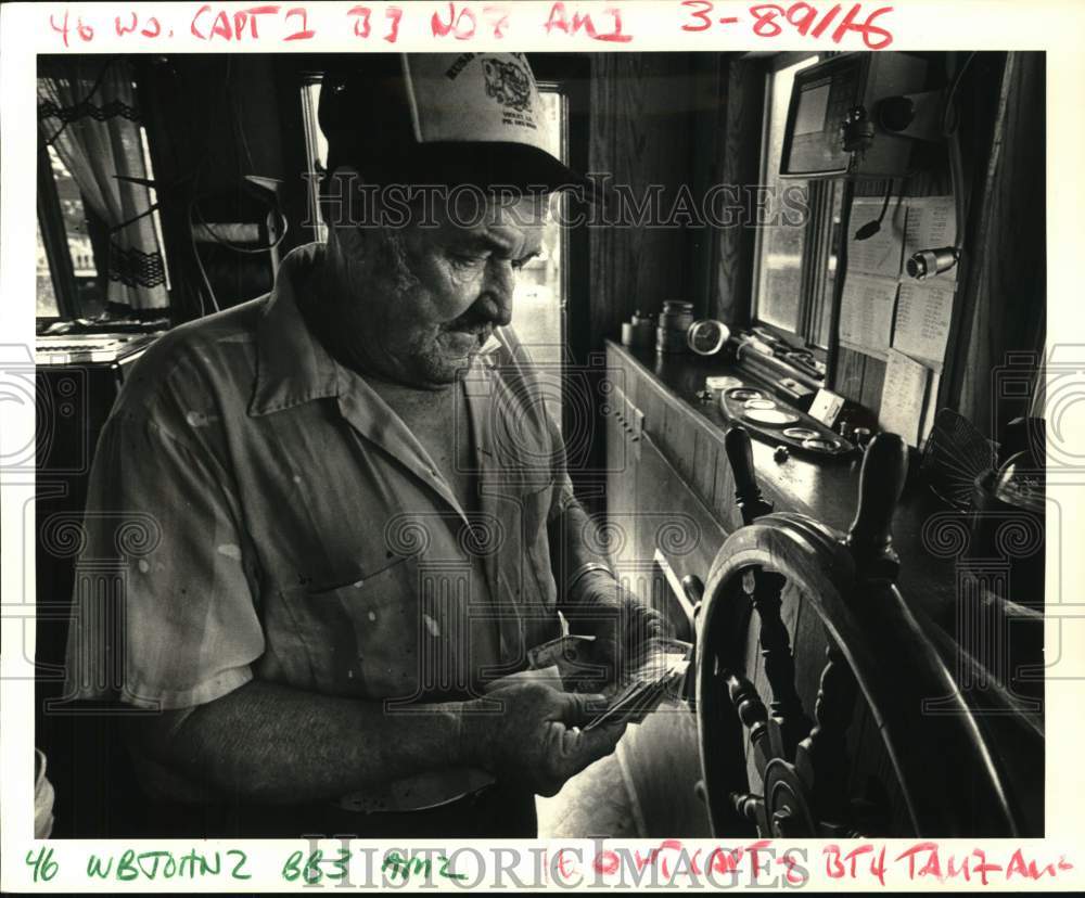 1986 Press Photo Longtime shrimper John Domingo of the trawler &quot;Captain John&quot;- Historic Images