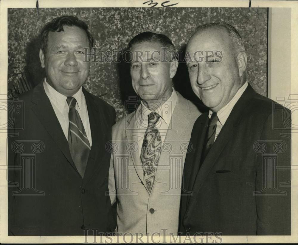 1971 Press Photo New officers of Quarterback Club - noc59059- Historic Images