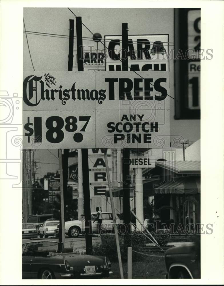 1984 Press Photo Various advertising signs along the highway - noc59525- Historic Images