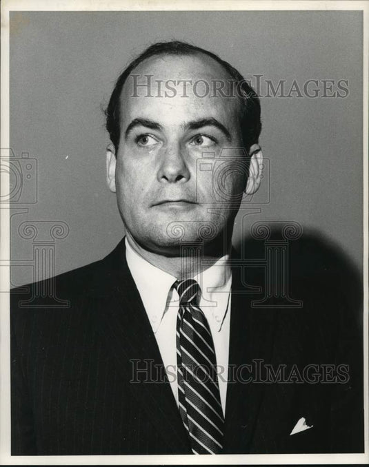 1968 Press Photo Dr. Henry G. Simon, Second Vice-president of Orleans Gallery