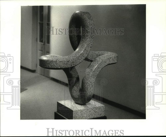 1987 Press Photo Sculpture on display at Simms Fine Art Gallery - noc59917