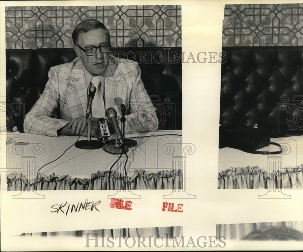 1977 Press Photo Denzil Skinner speaks at Stadium Club of Superdome - noc61546- Historic Images