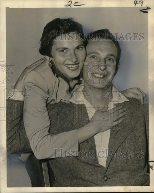 1956 Press Photo Mrs. Joseph Stern & her brother Mr. Joseph Sarvnavi.
