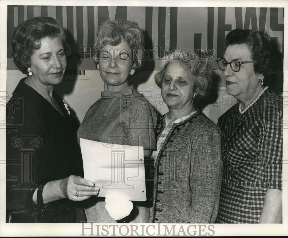 1966 Press Photo Hadassah in New Orleans elects new officers. - noc63494