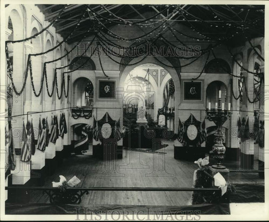 1975 Press Photo The Smithsonian Institution's Arts and Industries Building