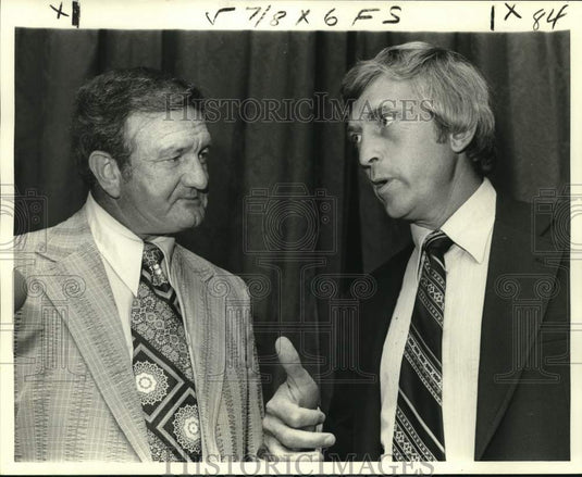 1978 Press Photo Football coaches Charley McClendon and Larry Smith - noc63970- Historic Images
