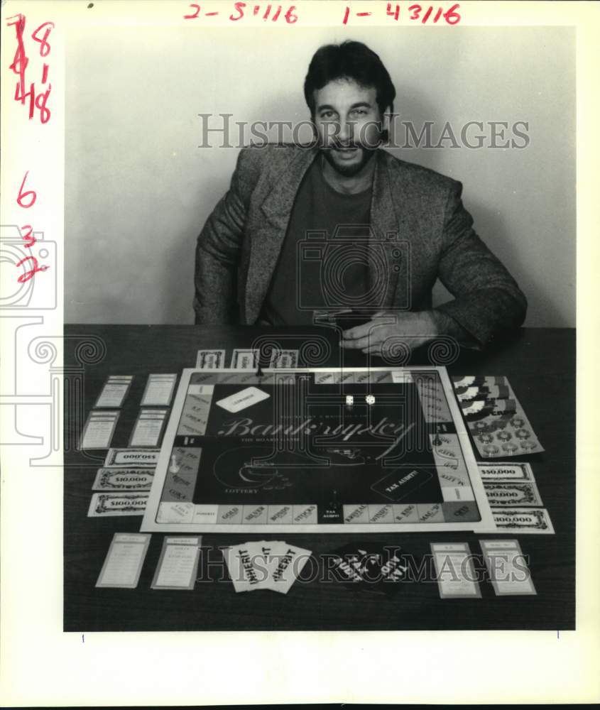 1988 Press Photo Victor Smith, inventor of the board game Bankruptcy - noc64389- Historic Images