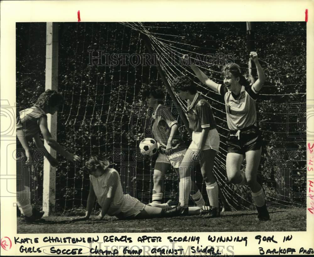 1986 Press Photo Katie Christensen scores winning goals against Slidell- Soccer- Historic Images