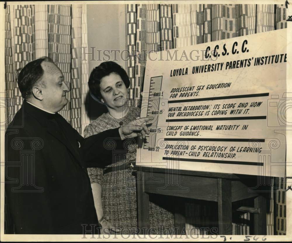 1966 Press Photo Reverend Tremonti discusses Parents Institute with Mrs. Vial.