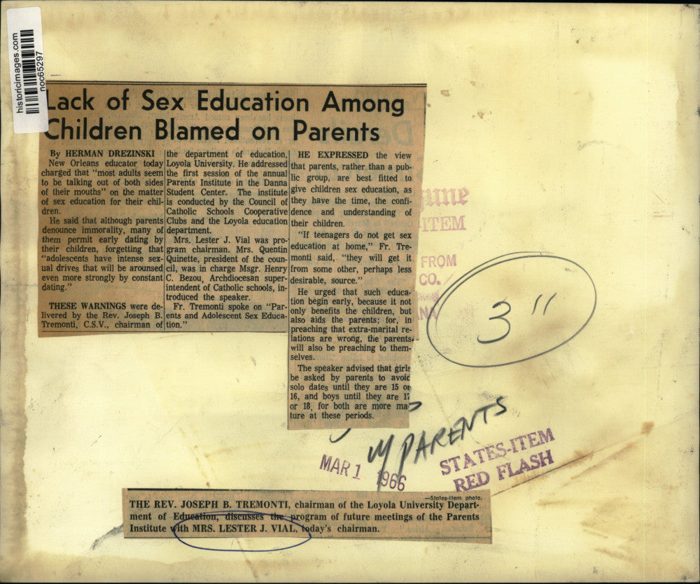 1966 Press Photo Reverend Tremonti discusses Parents Institute with Mrs. Vial.