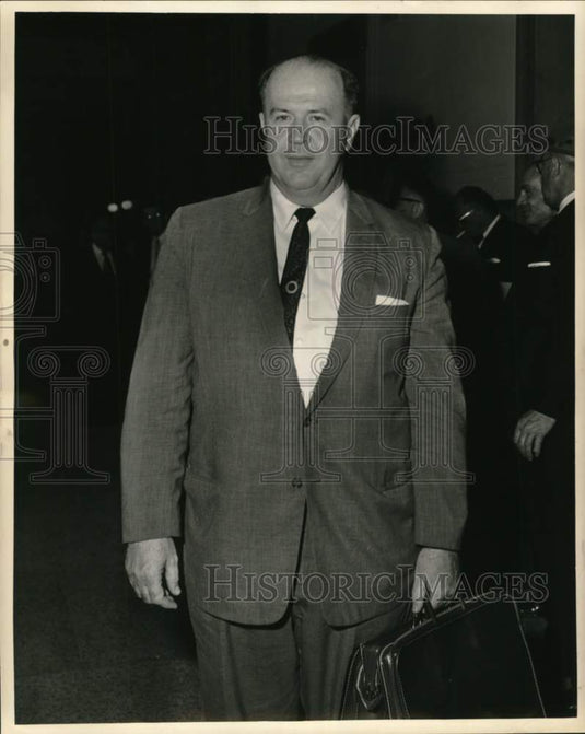 1961 Press Photo Ford Stinson after conference - noc66700