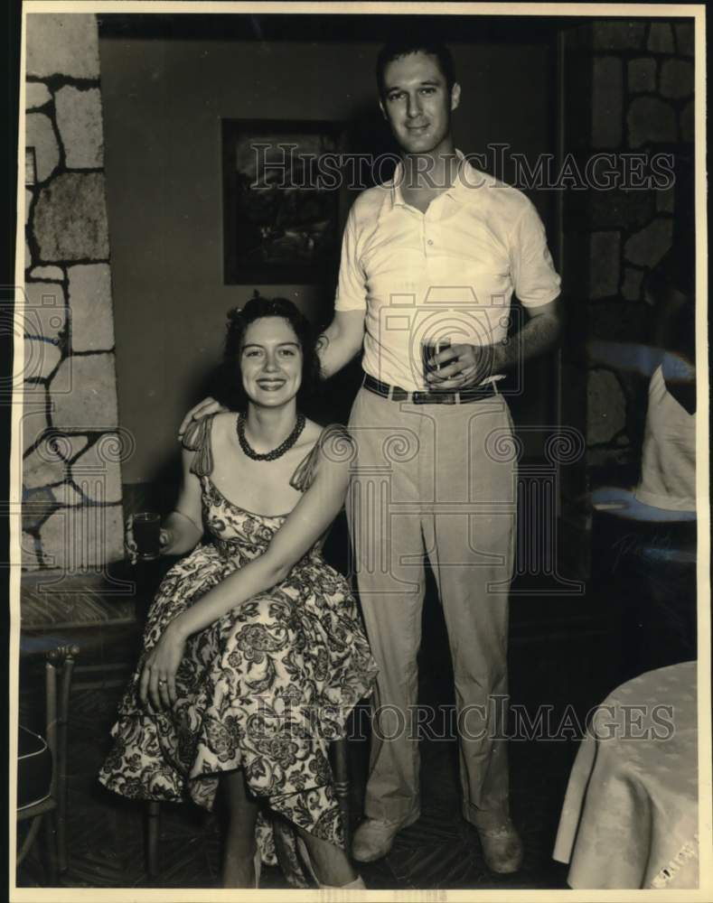 1951 Press Photo Mr. and Mrs. Ralph Straub Jr. on trip to Tower Isle, Jamaica