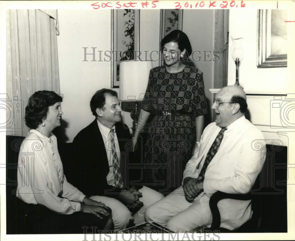 1994 Press Photo Dignitaries attending the St. Andrew's Benefit Party