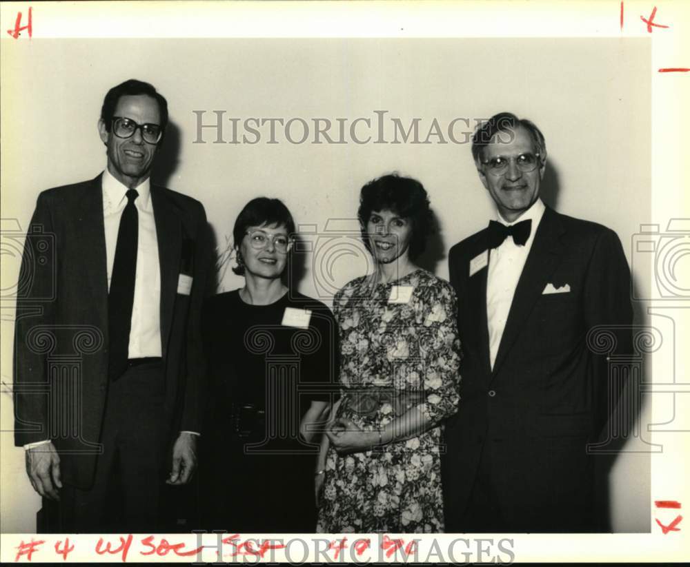 1990 Press Photo David Stone with guest of Harvard Club event - noc67259- Historic Images