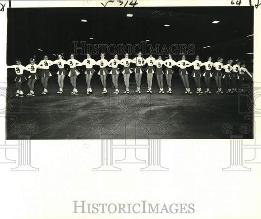 1971 Press Photo The Squirt Squad presents their routine skate - noc69183- Historic Images
