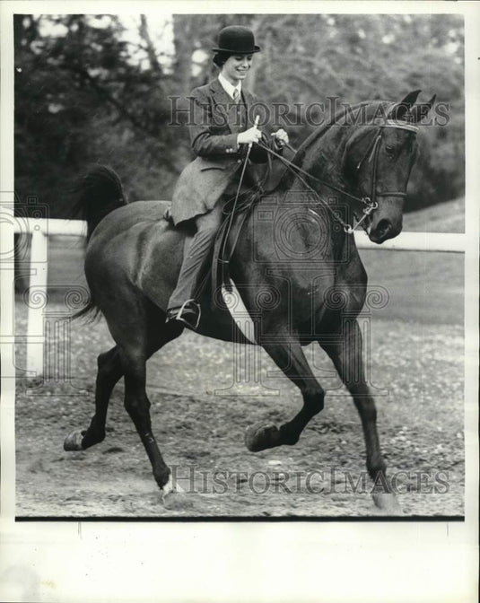 1974 Press Photo Barbe Smith, Gulf South Amateur Riders Club President- Historic Images