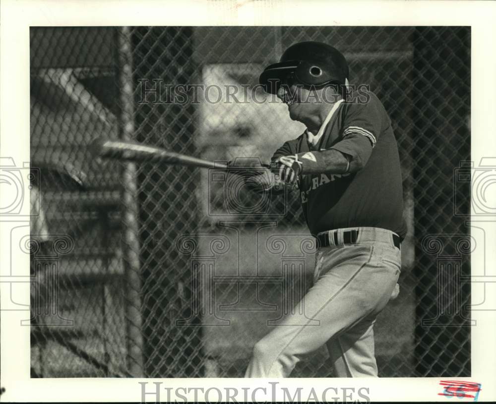1988 Press Photo Mike Sottarelli at Beer Bellies Baseball League in Metairie- Historic Images