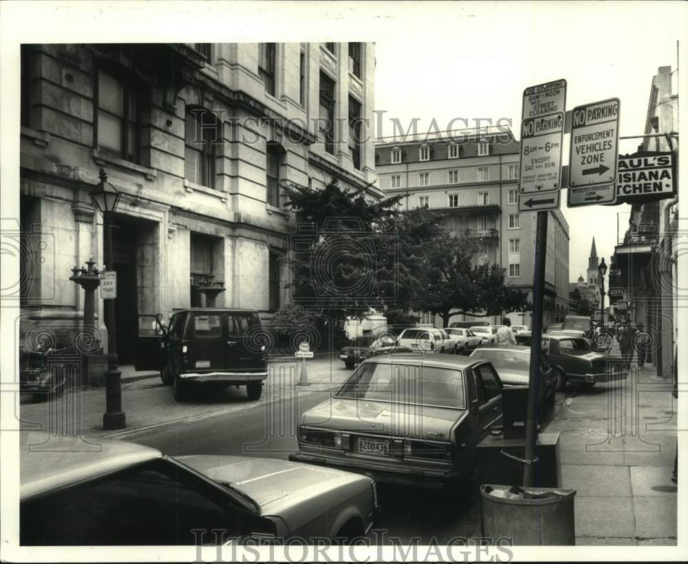 1982 Press Photo Illegal parking in the CBD and the French Quarters - noc72118- Historic Images