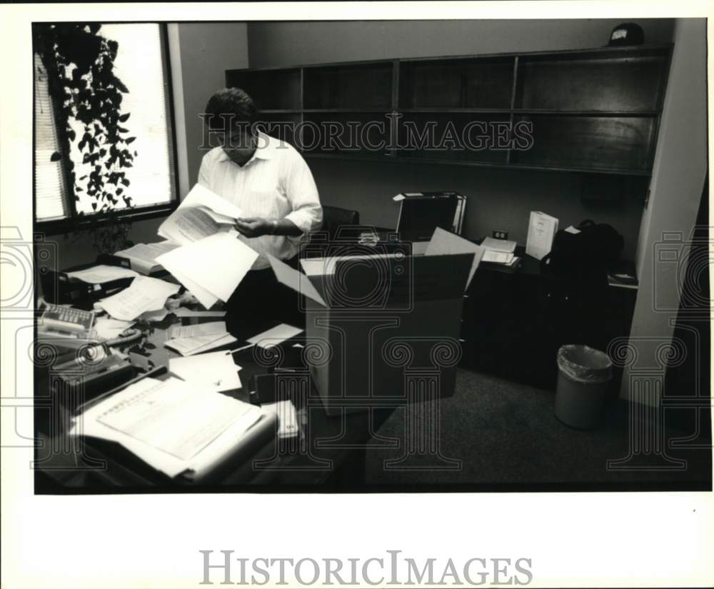 1994 Press Photo Former St Charles Parish Superintendent of Schools Thomas Tocco- Historic Images