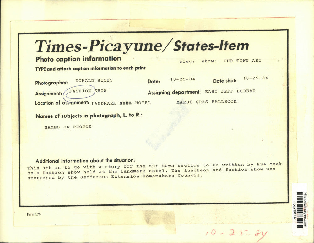 1994 Press Photo Blanche Becker attends fashion show at Landmark Hotel