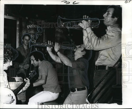 1974 Press Photo Traditional Jazz Band of Sao Paulo, Brazil at Molly's Irish Pub
