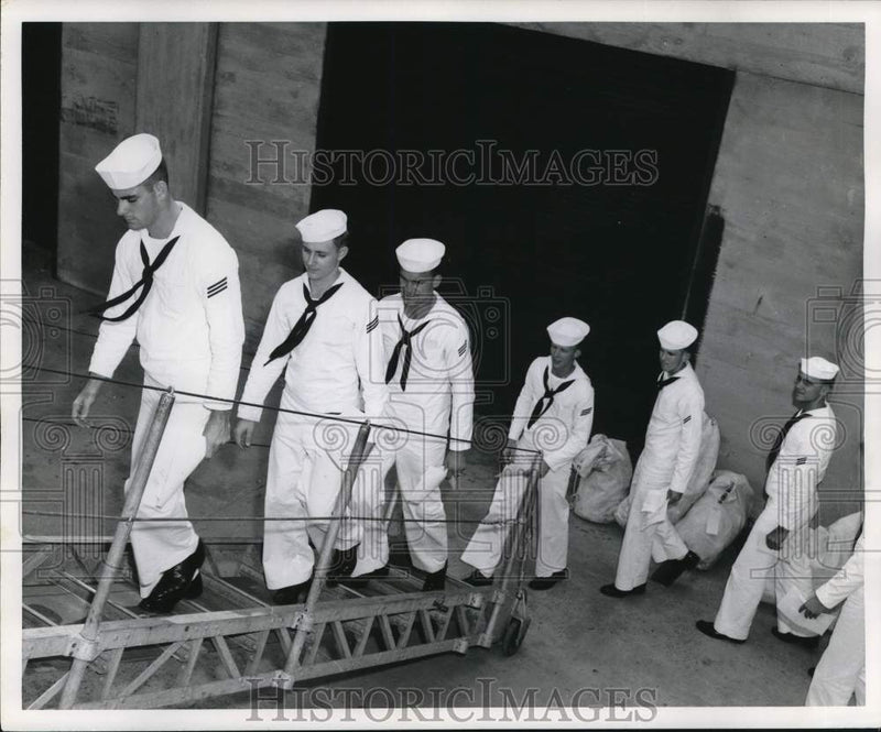 Load image into Gallery viewer, 1955 Press Photo Reserve Coast Guardsmen from New Orleans Reserve Ship
