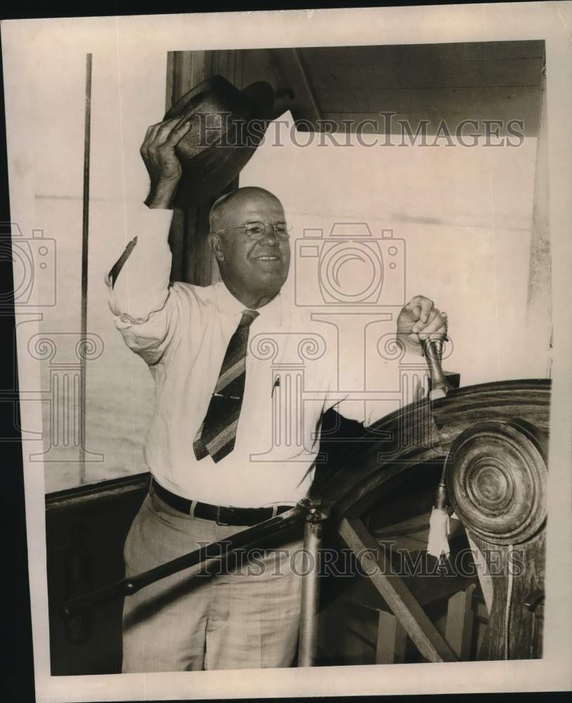 1958 Press Photo Captain Miguel Torres watches the surging river in New Orleans