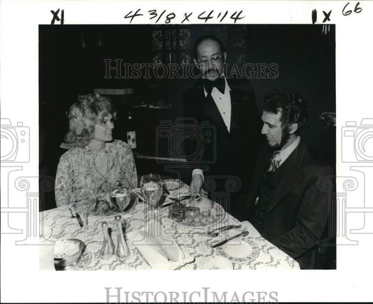 1978 Press Photo Mr. & Mrs. John Perkins during Fairmont Hotel Christmas dinner- Historic Images