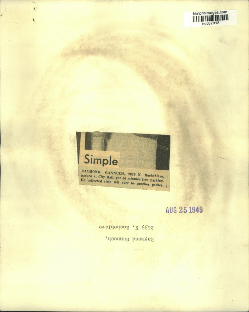 1949 Press Photo Raymond Gannuch gets free parking at City Hall - noc87918