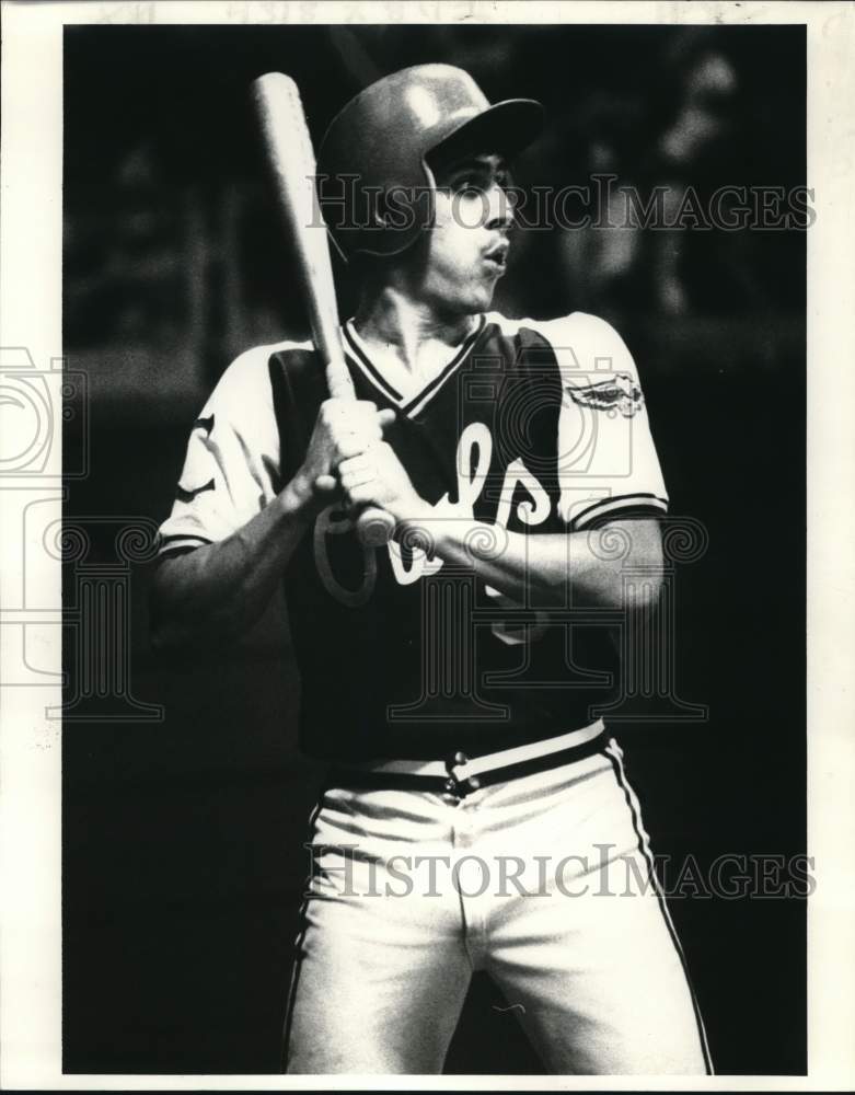 1982 Press Photo Baseball pitcher David Theriot during the game - noc89374- Historic Images