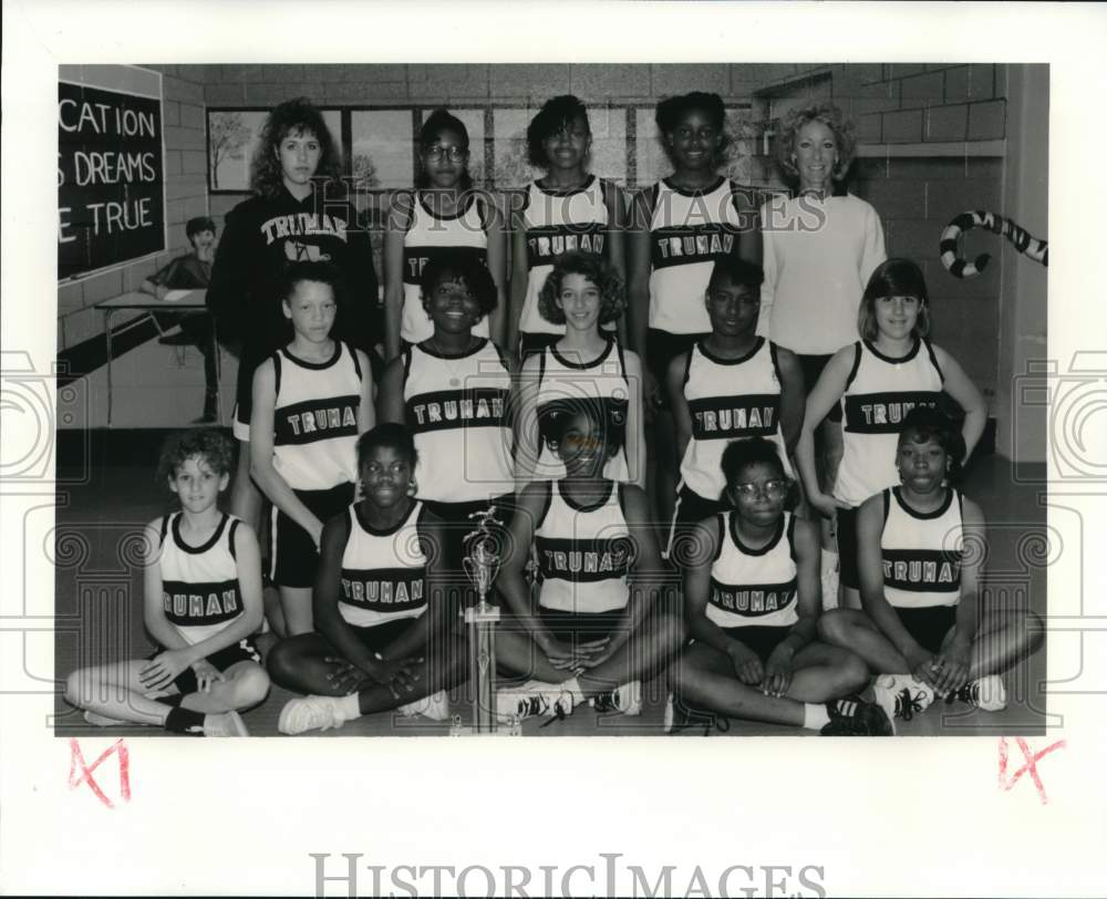 1990 Press Photo Truman Middle School Girls Track team members - noc90168- Historic Images