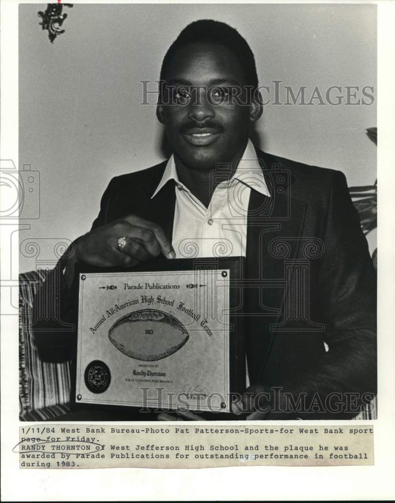 1984 Press Photo Randy Thornton awarded for outstanding football performance- Historic Images