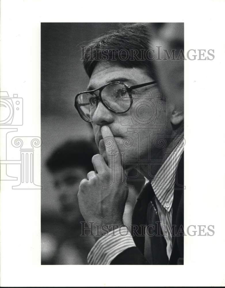 1986 Press Photo Jimmy Tillette, De La Salle head basketball coach - noc92916- Historic Images