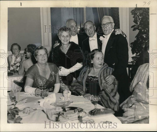 1956 Press Photo Wilkinson's, Gandolfo's & Summerville's attend dinner event- Historic Images