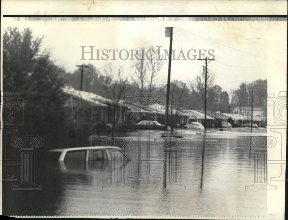 1974 Press Photo Homes in south Vicksburg subdivision flooded during heavy rains- Historic Images