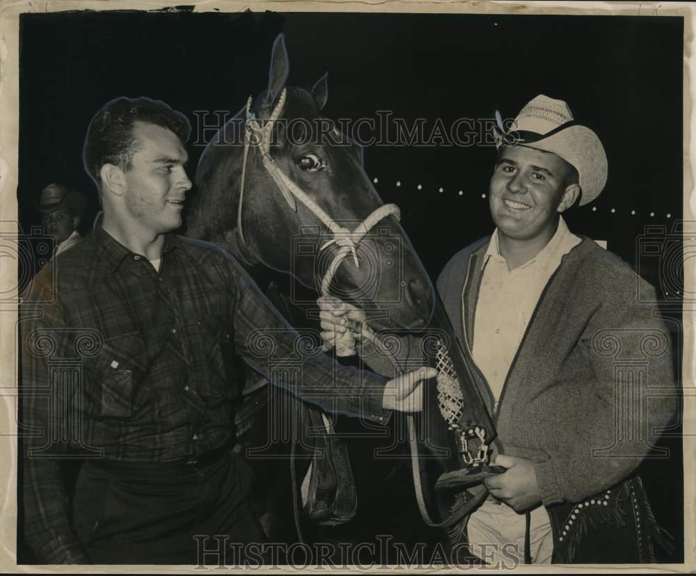 1964 Press Photo Roger Johnson awards Horse Show winner Kevin Sullivan- Historic Images