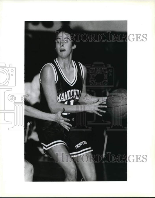 Press Photo Basketball player Gretl Zimmeran of Mandeville High Women's team- Historic Images