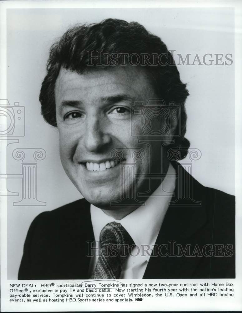 1983 Press Photo Sportscaster Barry Tompkins signs contract with Home Box Office- Historic Images