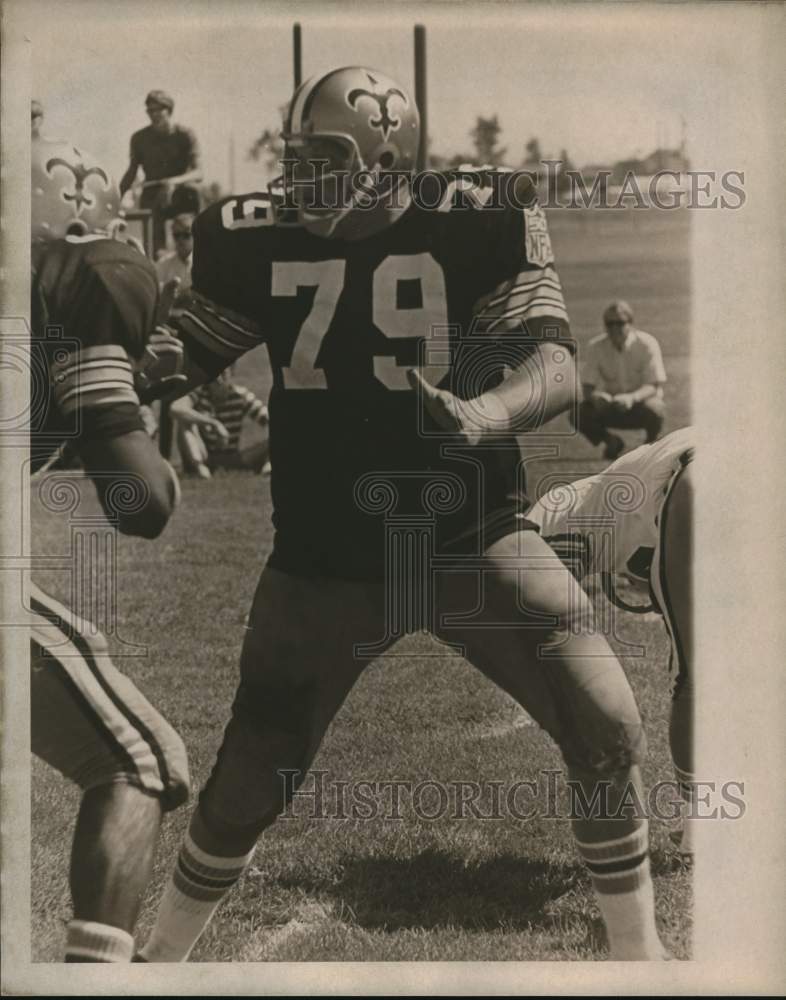 1971 Press Photo Clovis Swinney, New Orleans Saints Football Player- Historic Images