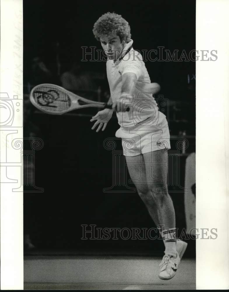 1979 Press Photo Tennis player Roscoe Tanner in pirouette against Ferdi Taygan- Historic Images