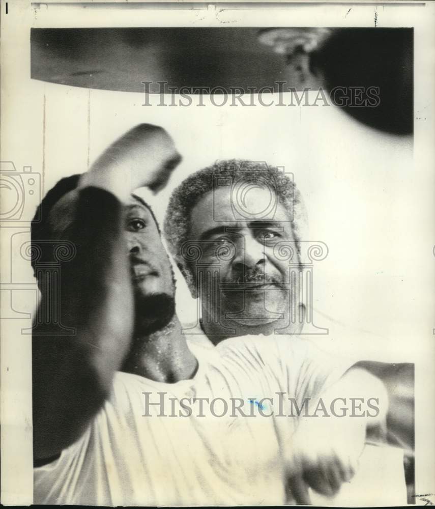 1970 Press Photo Joe Frazier, heavyweight champion &amp; his manager Yancey Durham- Historic Images